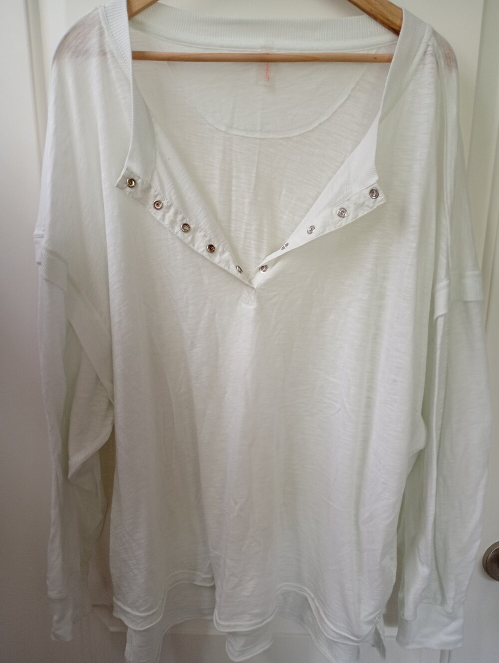 FP Movement White 1/2 Snap-Button V-Neck Long Sleeve Oversized Sheer Top (L)